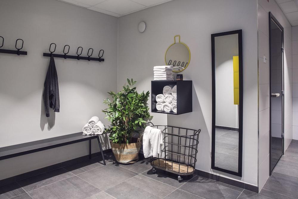 Quality Hotel Winn Ханинге Екстериор снимка
