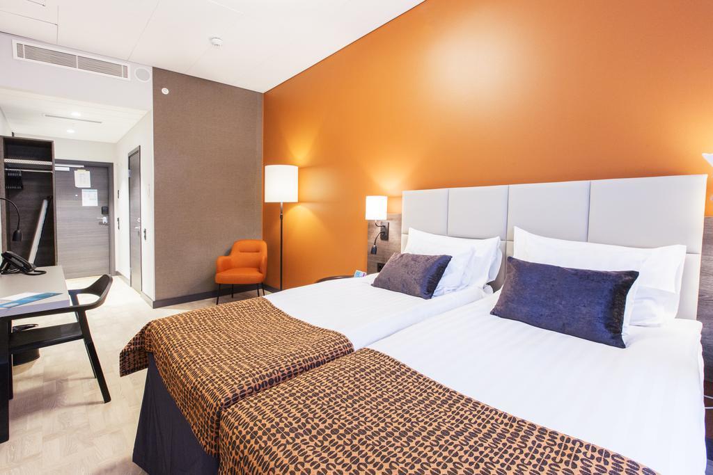 Quality Hotel Winn Ханинге Екстериор снимка